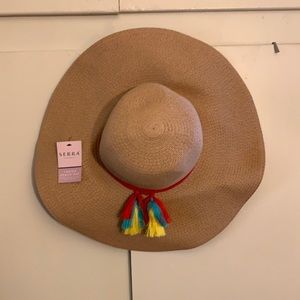 Straw sun hat with tassels